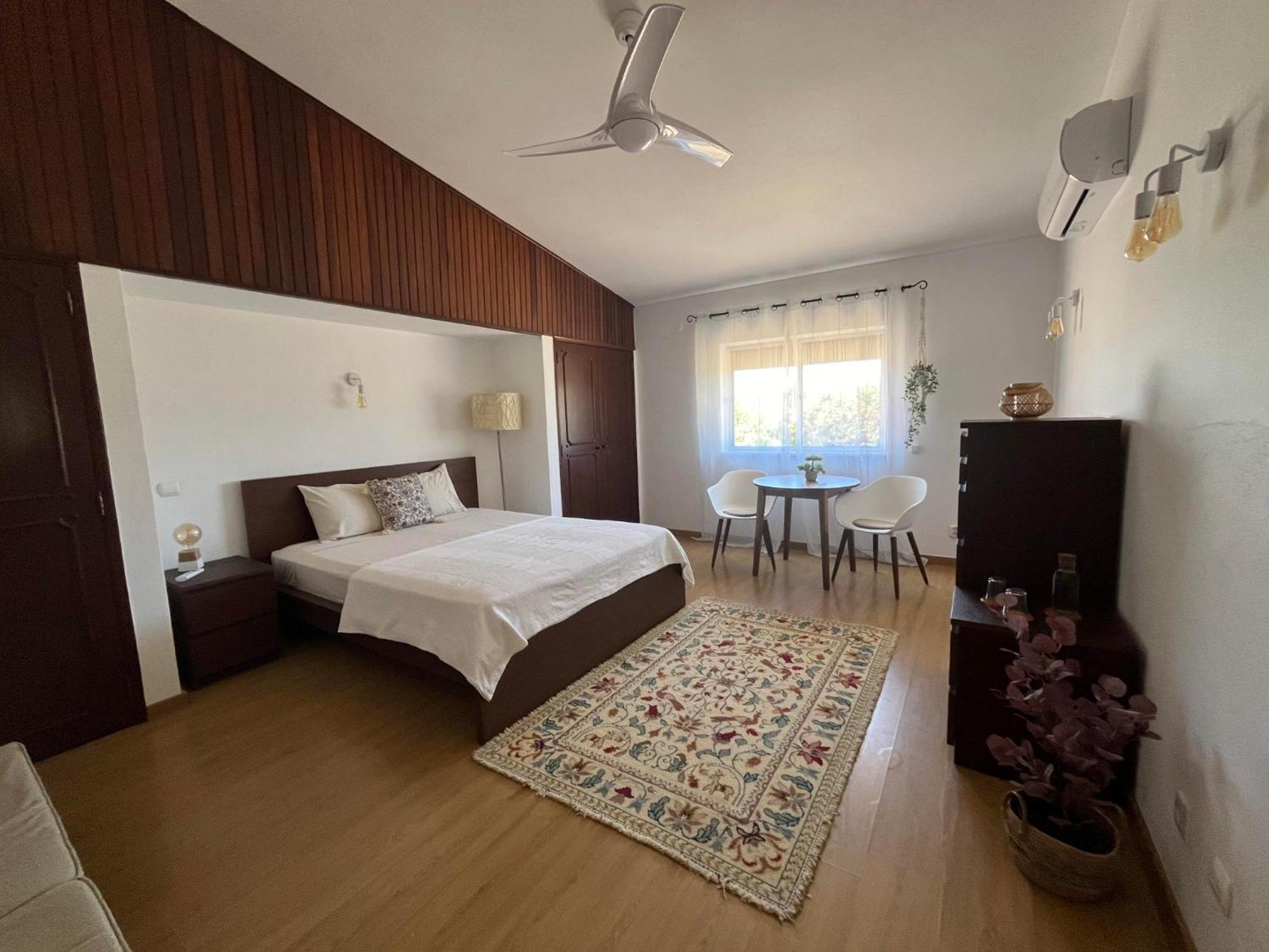 Vila Gloria Guesthouse ラゴス 部屋 写真