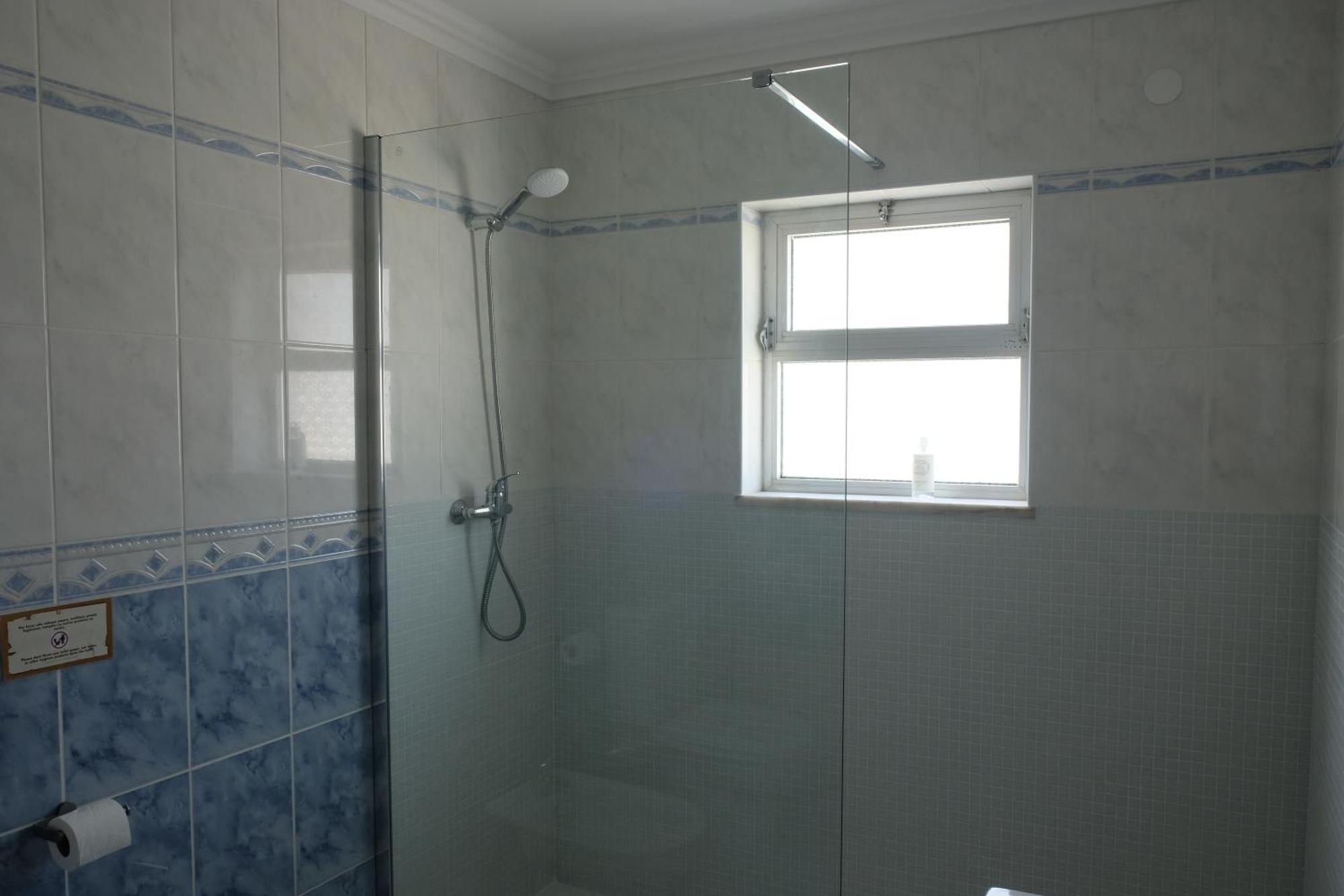 Vila Gloria Guesthouse ラゴス 部屋 写真